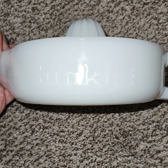 Vintage Sunkist Milk Glass Juicer - Picture 2 of 4